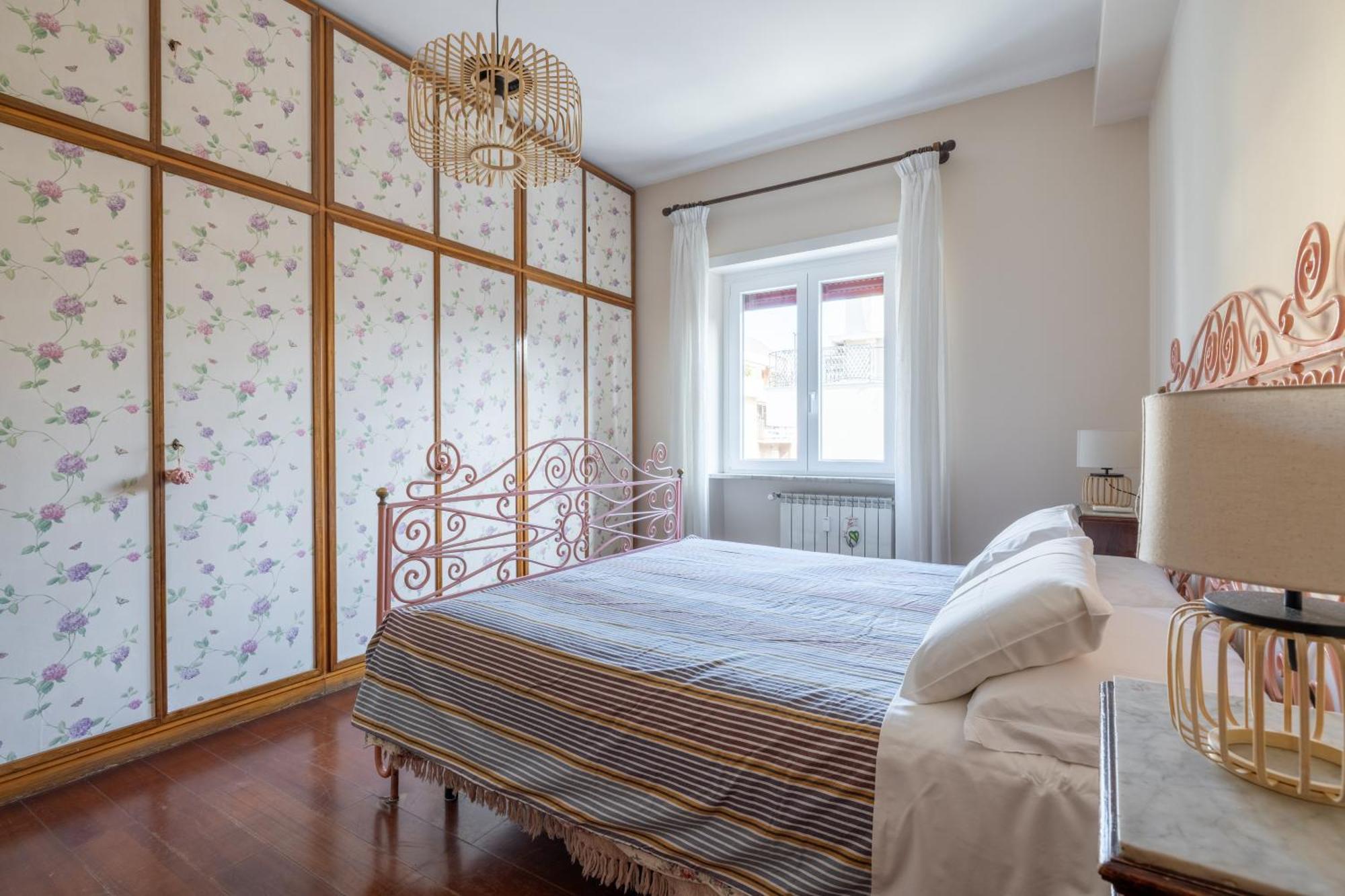 Retreat Near The Appian Way & Catacombs Apartment