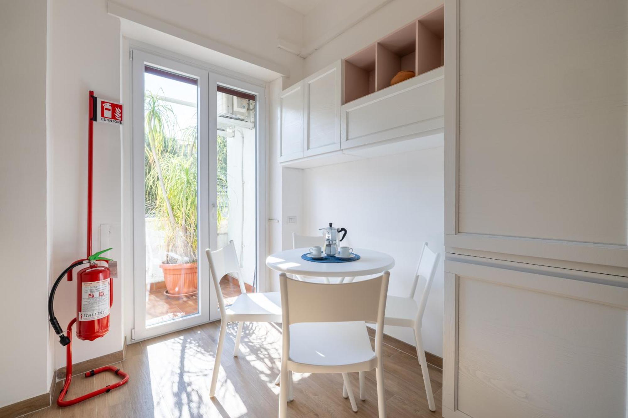 Retreat Near The Appian Way & Catacombs Apartment Rom